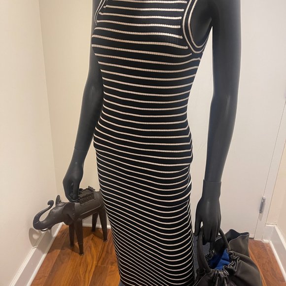 Collette's Closet | Fun Michael Kors Black & White Bodycon Dress - Picture 4 of 6